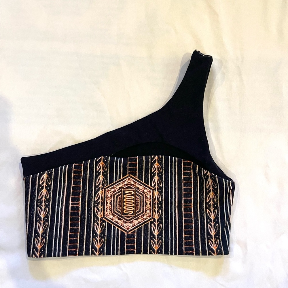 Wolven Threads Black and Gold sports bra
